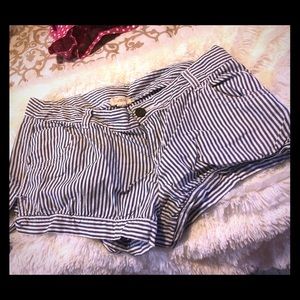 Aerie seer sucker shorts